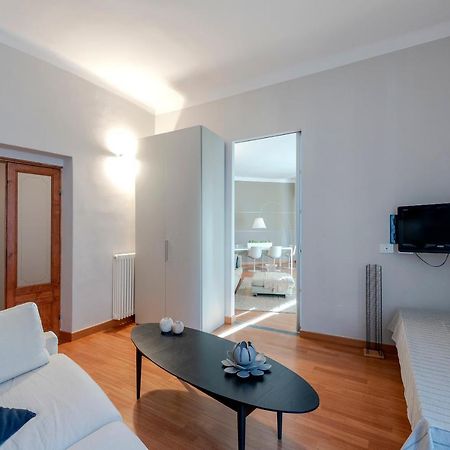 Poppy'S House Apartment La Spezia Bagian luar foto